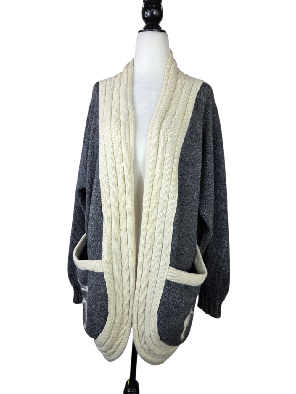 Vintage Daisy Deer accent Open-Front Cable Trim Cardigan Sweater - Gray & Cream